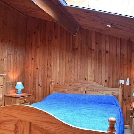 : Mezzanine Confort, Parking Prive, Proche Commerces Et Plages - Fr-1-229-891 Gruissan
